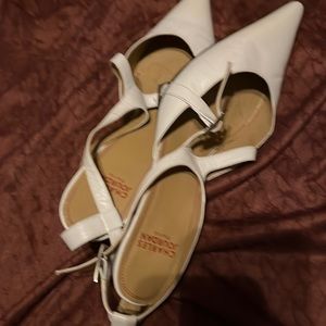 Charles Jourdan Paris leather white kitten heels pump.